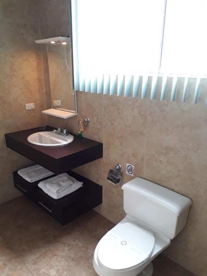 Misuitehotel La Carolina Кито Экстерьер фото